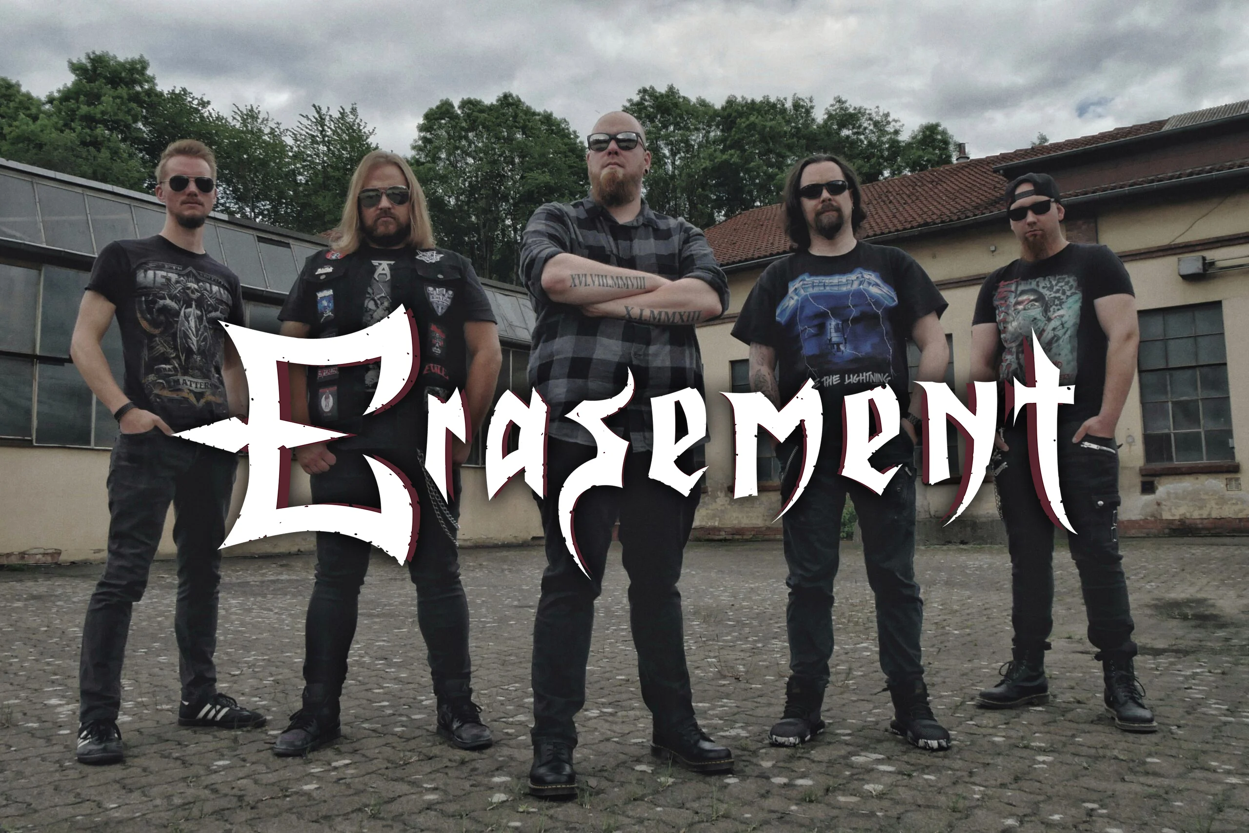 Erasement Bandfoto mit Schriftzug